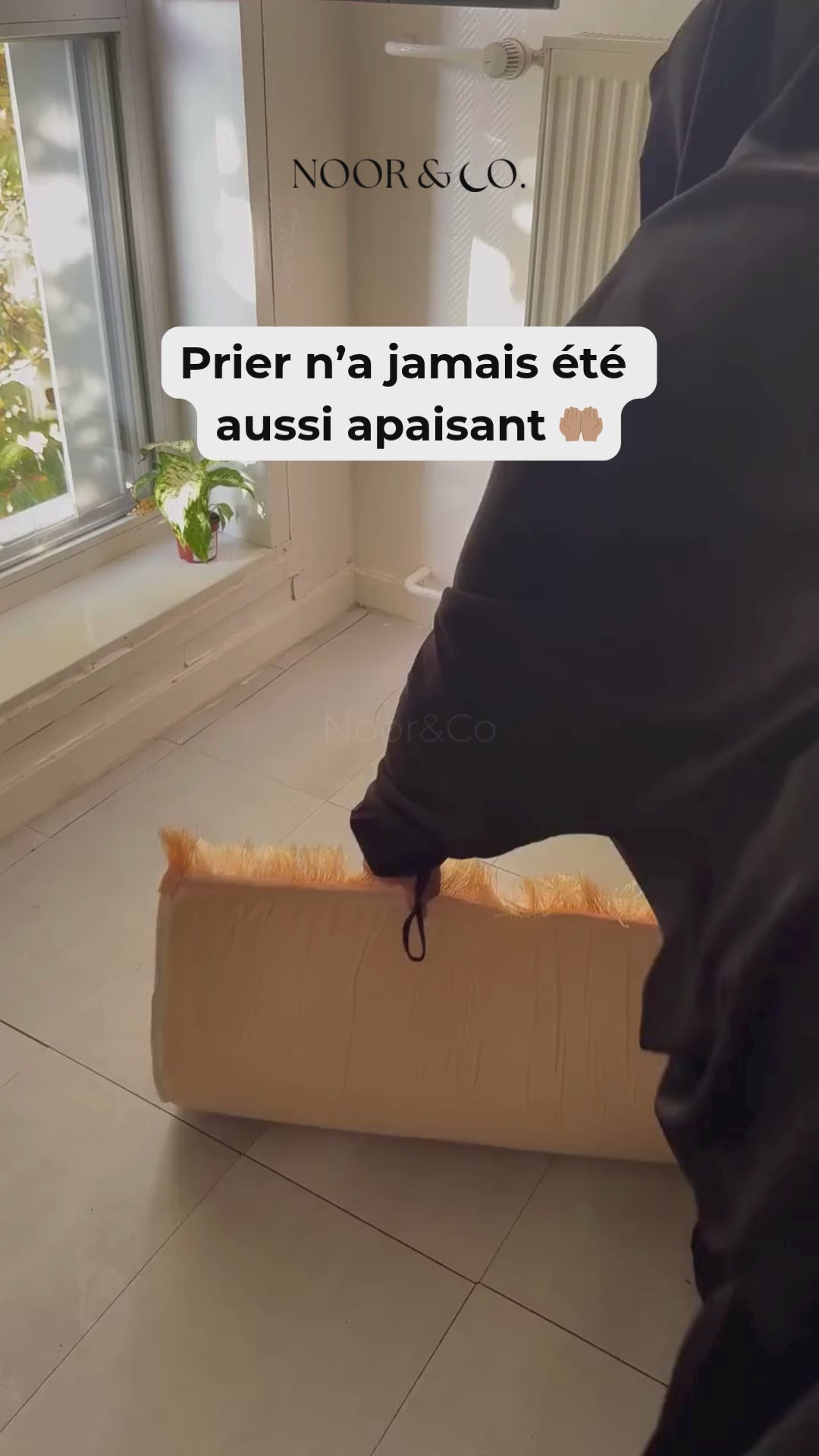 Tapis de prière médical avec coussin en mousse mémoire video